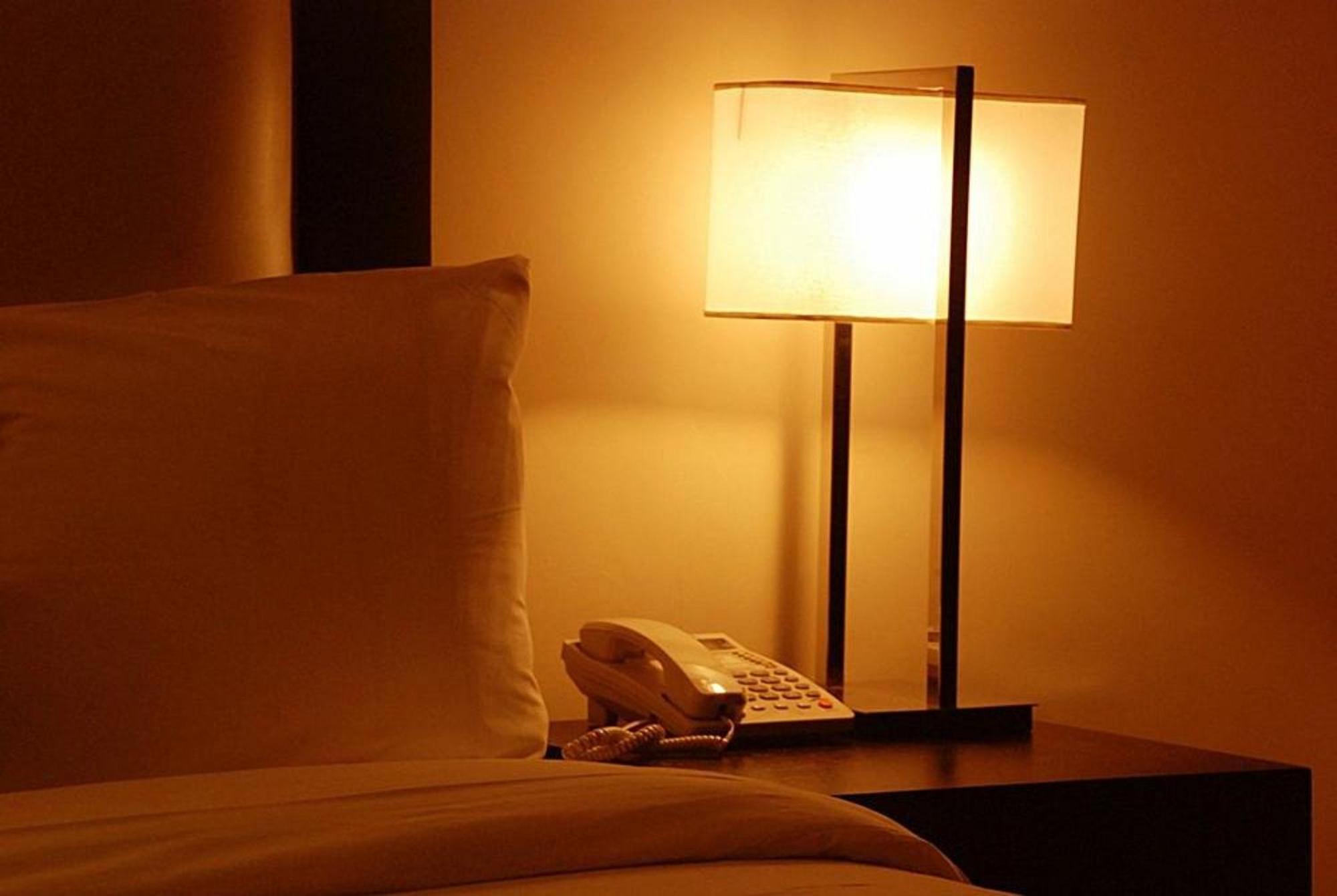 S & S Hotel & Suites Lagos Esterno foto