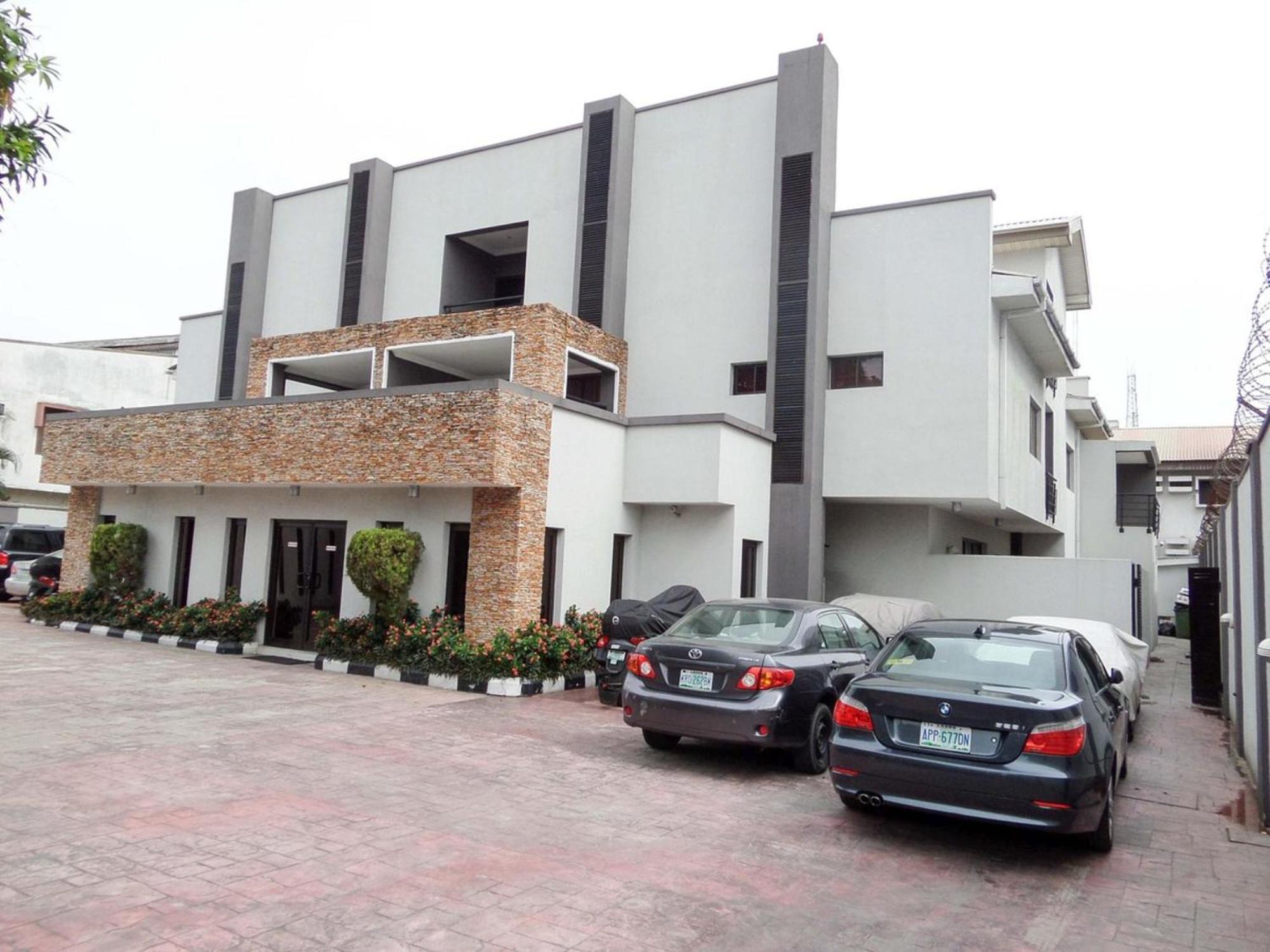 S & S Hotel & Suites Lagos Esterno foto