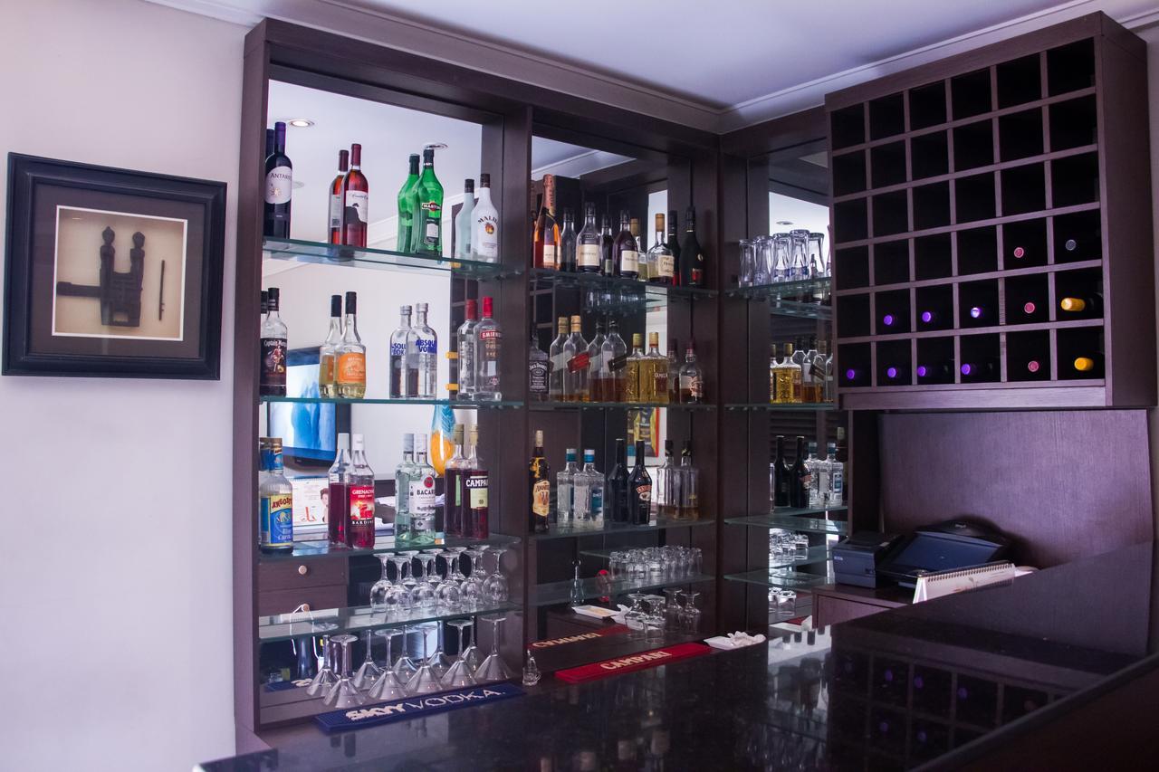 S & S Hotel & Suites Lagos Esterno foto
